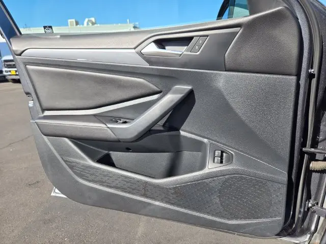 2024 Volkswagen Jetta - $17,570
