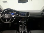 2024 Jetta Thumbnail 9