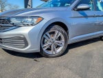 2024 Jetta Thumbnail 3