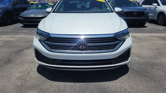 2024 Volkswagen Jetta SE