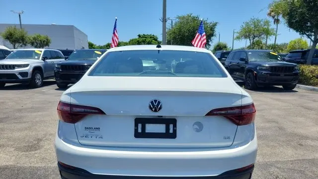 2024 Volkswagen Jetta SE