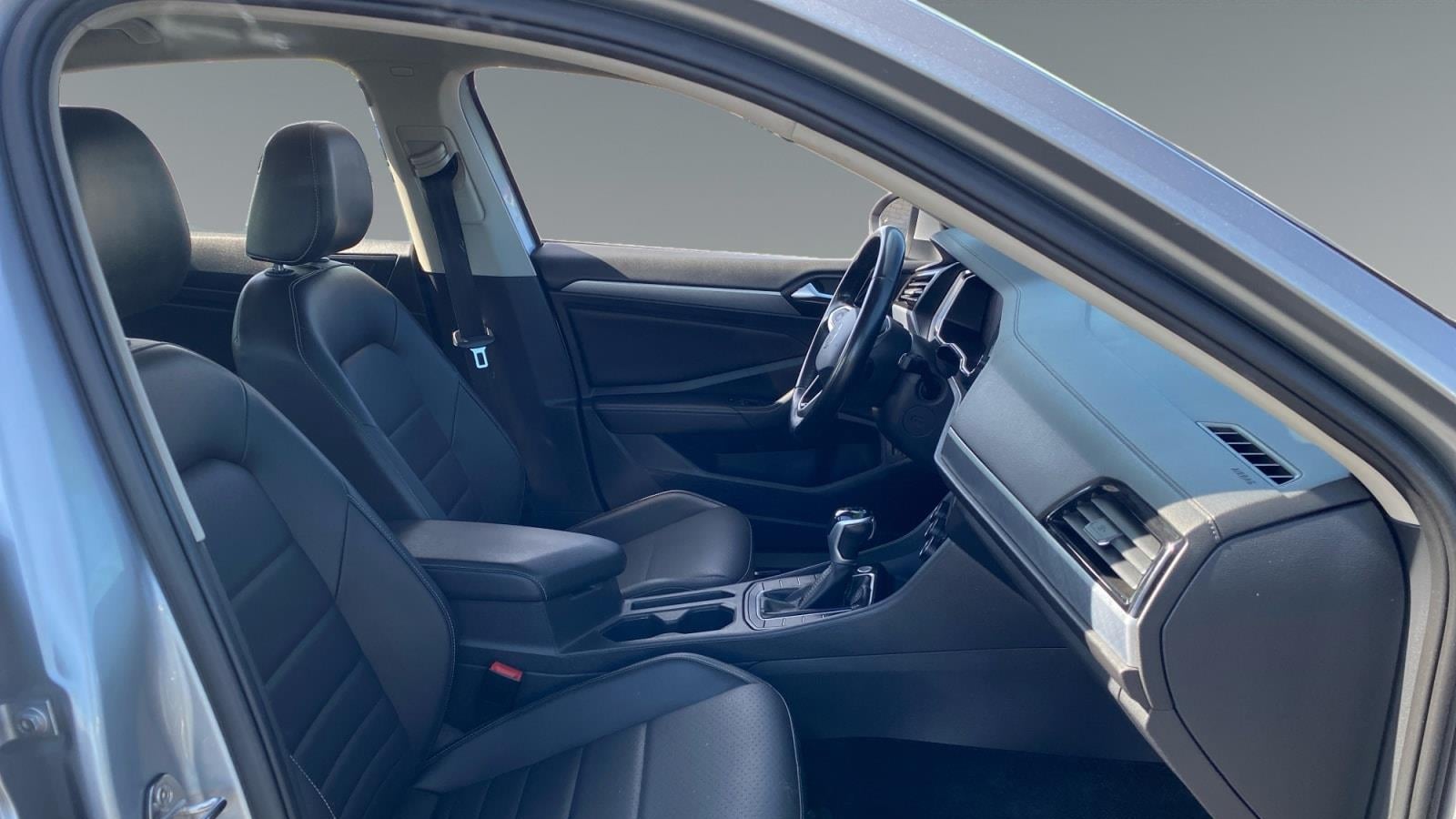 2022 Volkswagen Jetta SE
