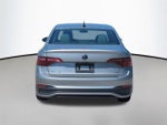 2023 Jetta Thumbnail 4