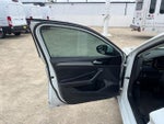 2023 Jetta Thumbnail 17