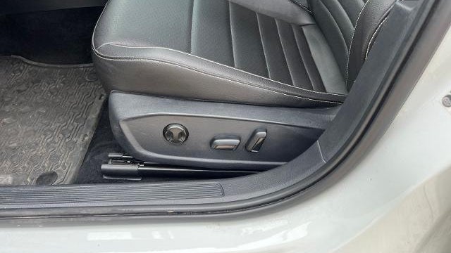 2023 Volkswagen Jetta SE