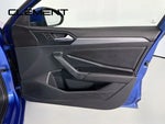 2023 Jetta Thumbnail 33