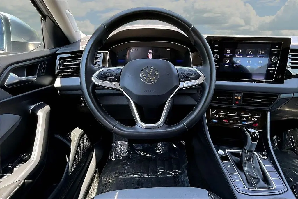 2025 Volkswagen Jetta - $19,500