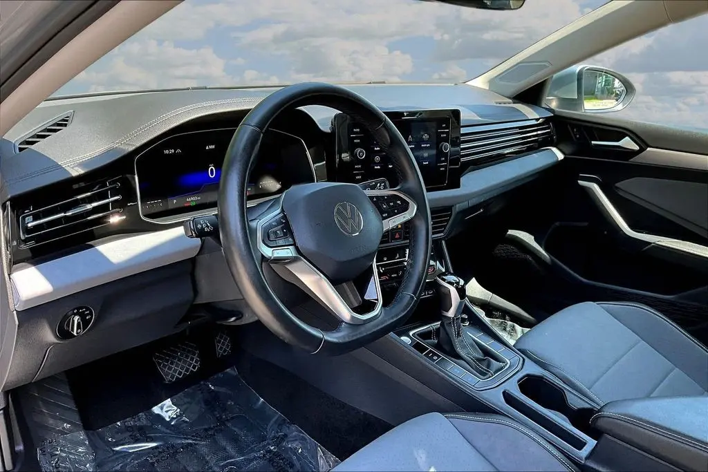 2025 Volkswagen Jetta - $19,500