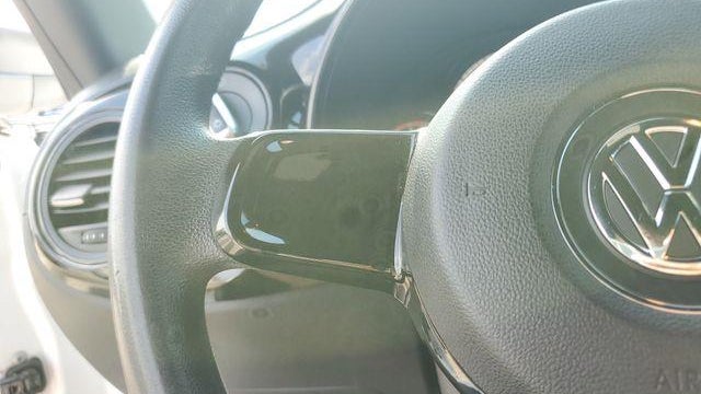 2015 Volkswagen Beetle 1.8T Classic PZEV