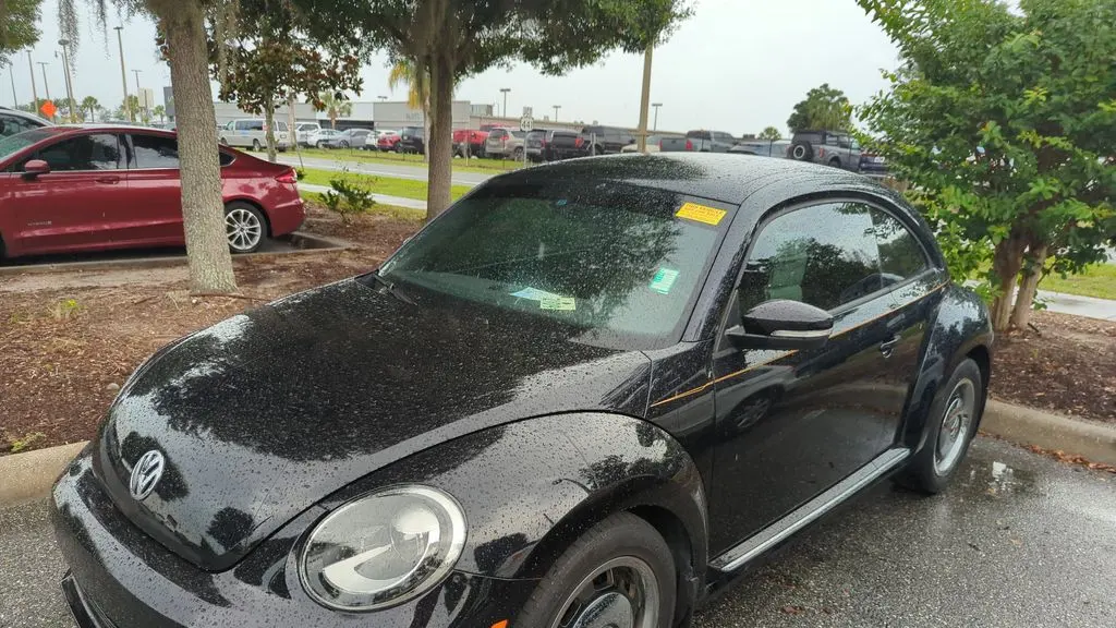 2018 Volkswagen Beetle 2.0T Coast