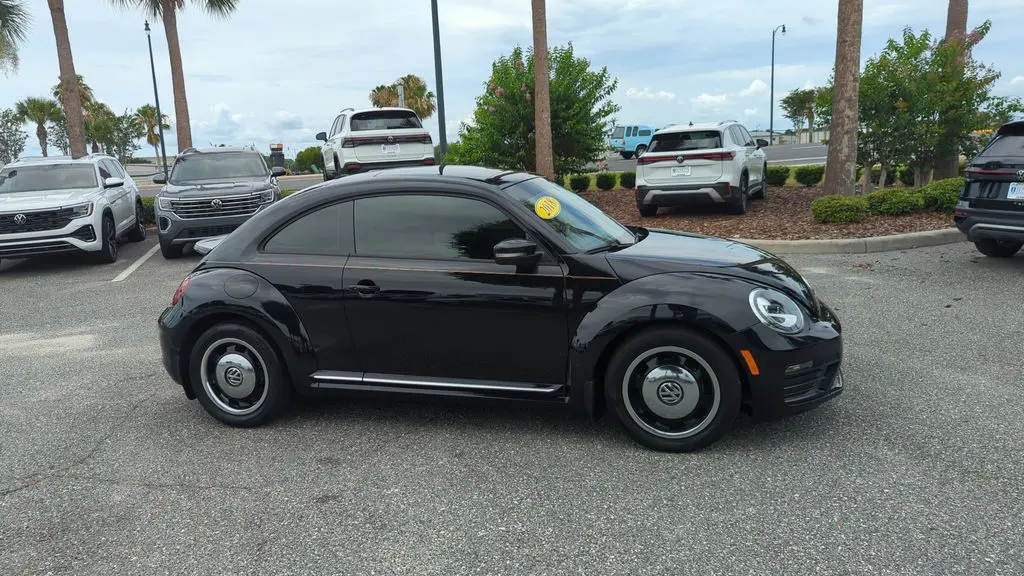 2018 Volkswagen Beetle 2.0T Coast