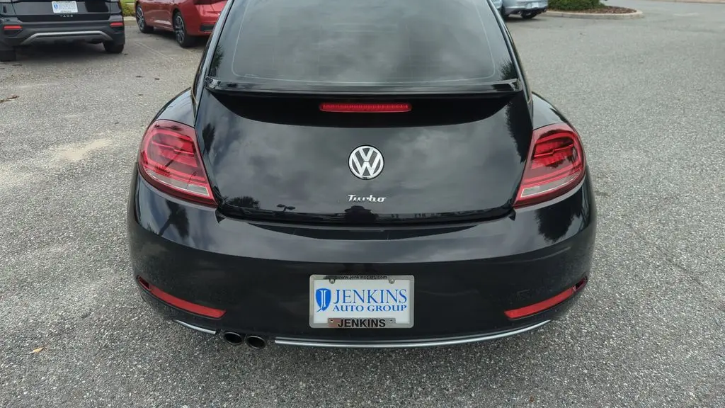 2018 Volkswagen Beetle 2.0T Coast