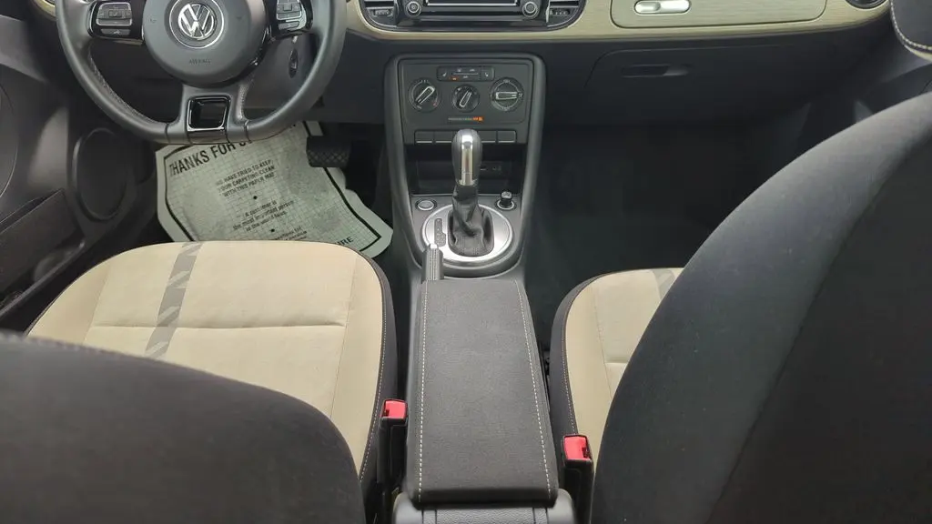 2018 Volkswagen Beetle 2.0T Coast