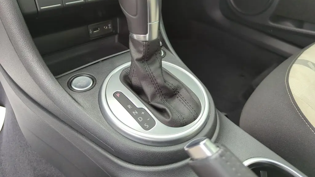 2018 Volkswagen Beetle 2.0T Coast
