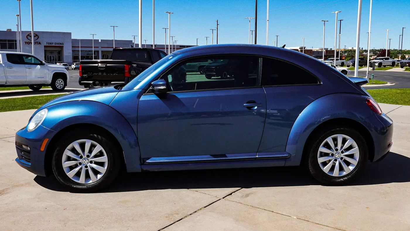 2019 Volkswagen Beetle 2.0T S