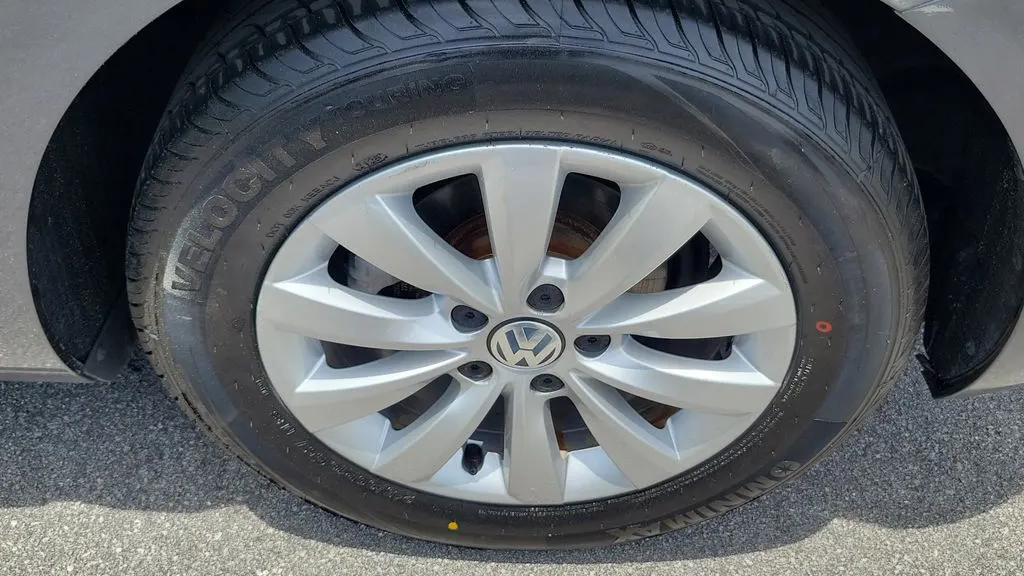 2019 Volkswagen Beetle 2.0T S
