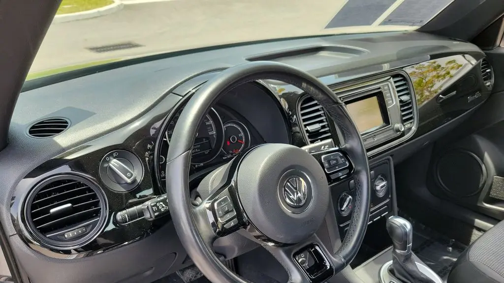 2019 Volkswagen Beetle 2.0T S