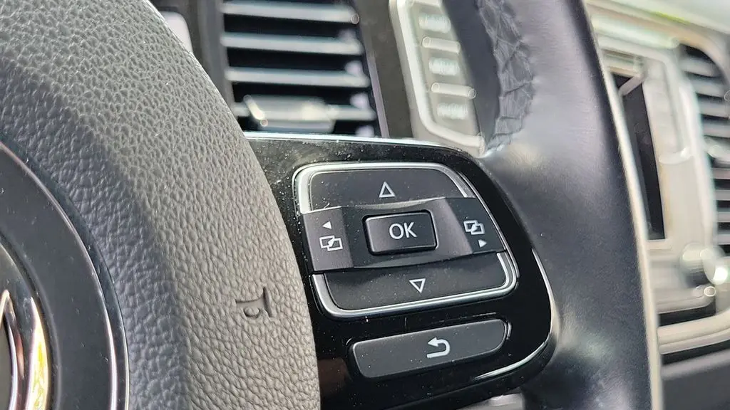 2019 Volkswagen Beetle 2.0T S