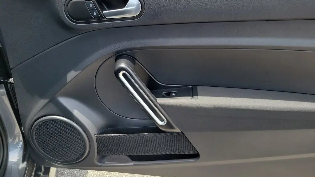 2019 Volkswagen Beetle 2.0T S