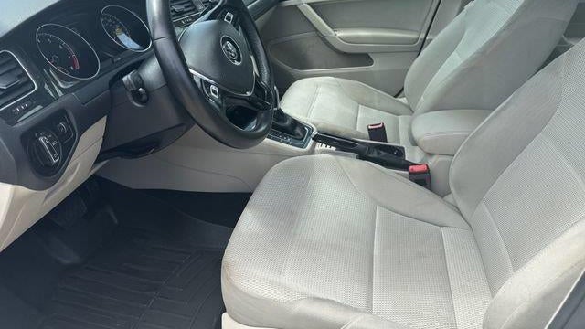 2018 Volkswagen Golf TSI S