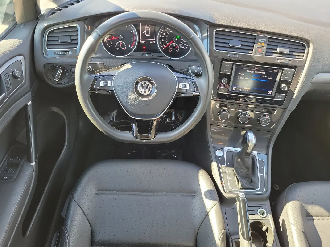 2020 Volkswagen Golf - $14,990