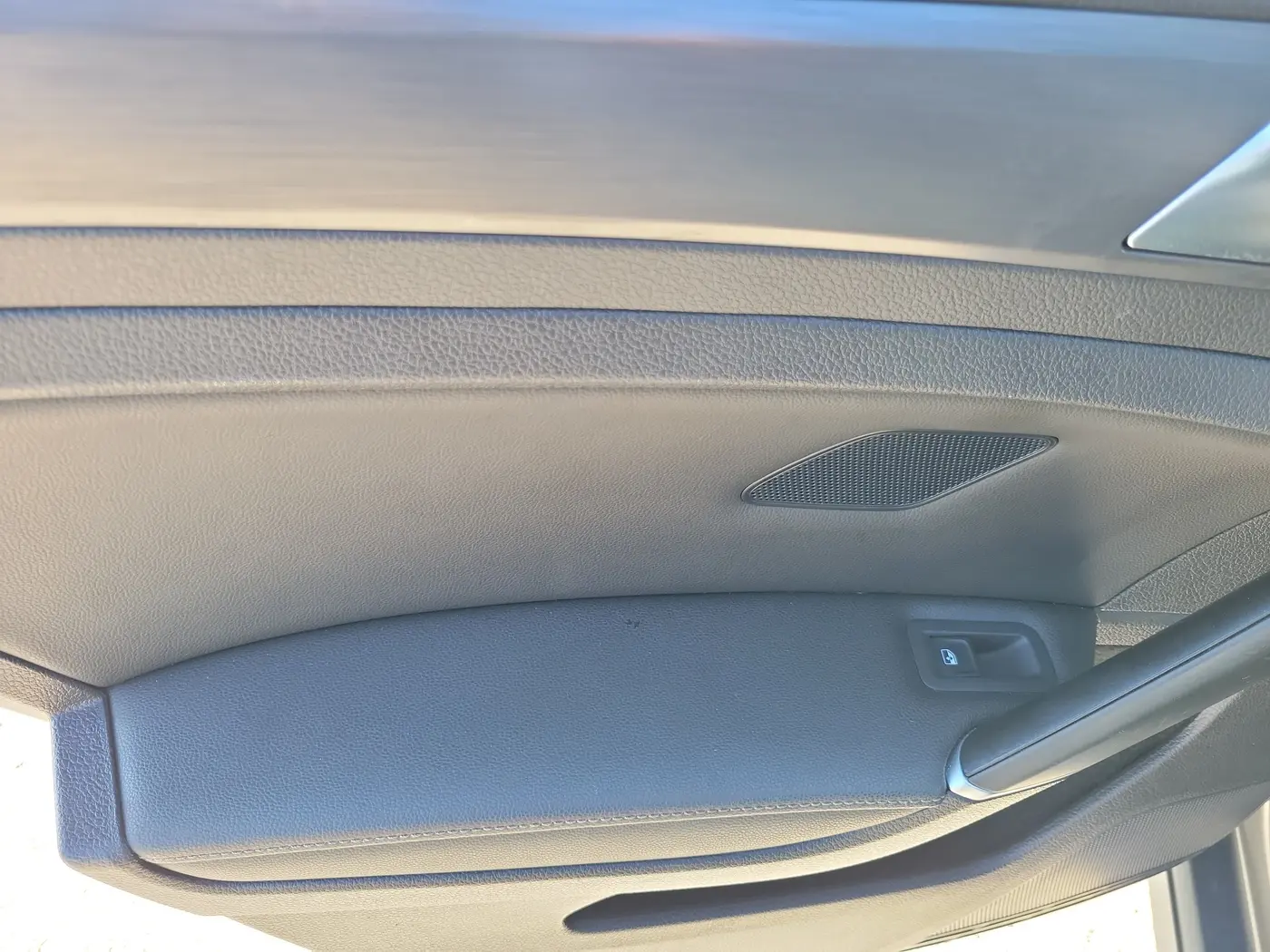 2020 Volkswagen Golf - $14,990