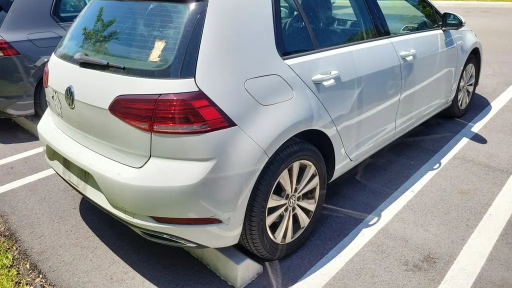 2021 Volkswagen Golf TSI