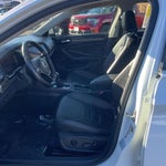 2019 Jetta Thumbnail 11