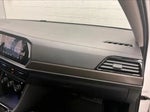 2019 Jetta Thumbnail 15