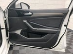2019 Jetta Thumbnail 23