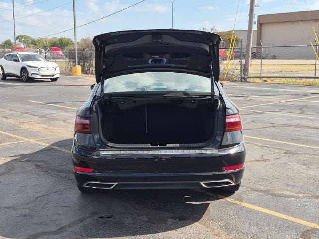 2019 Volkswagen Jetta - $19,347
