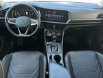 2023 Jetta Thumbnail 12