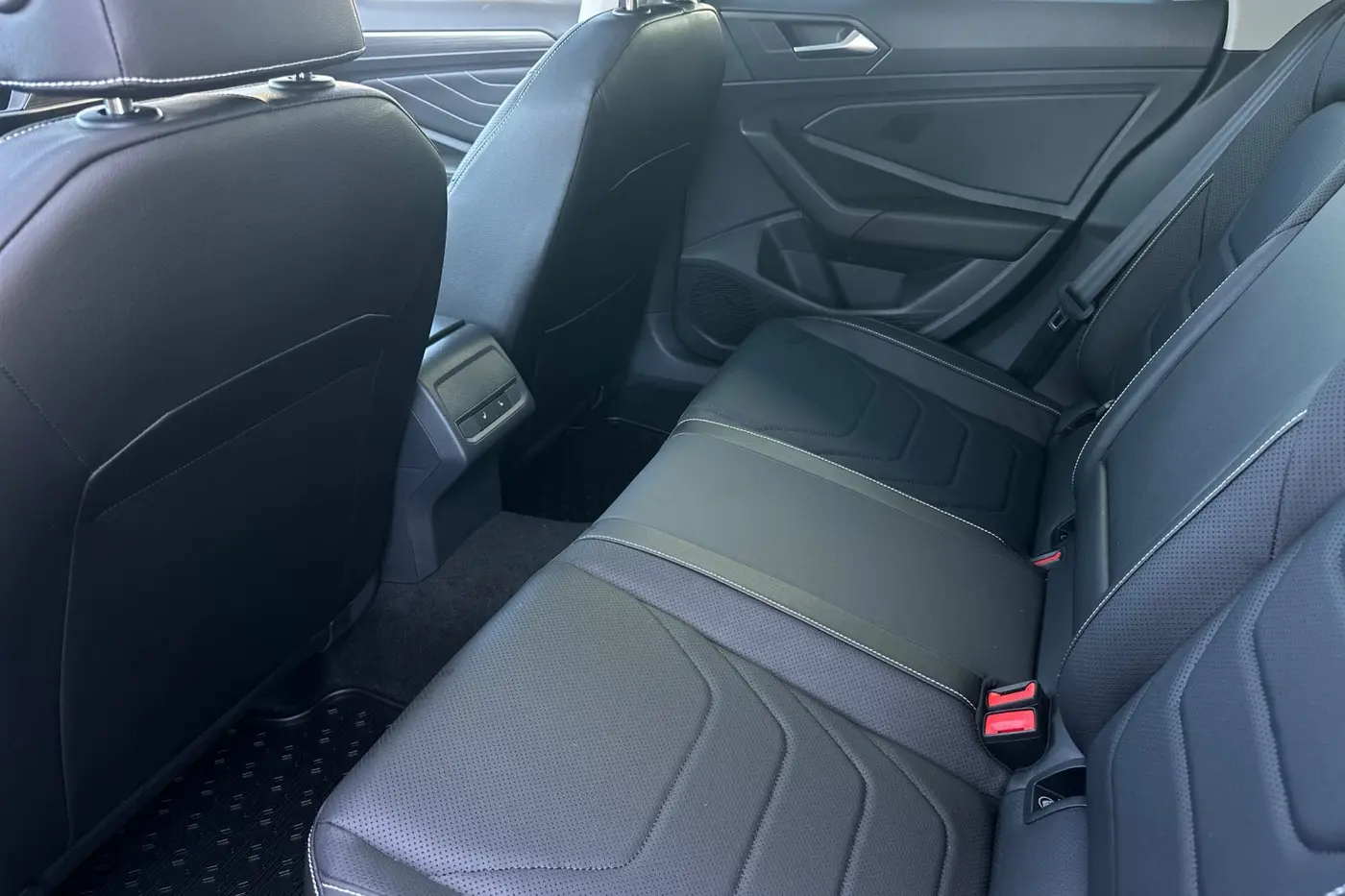 2023 Volkswagen Jetta - $22,900