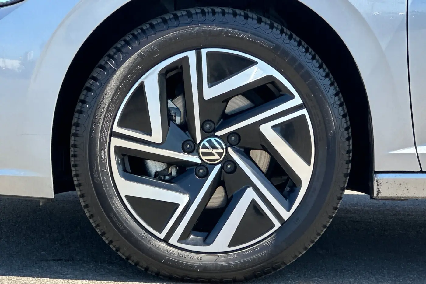 2023 Volkswagen Jetta - $22,900