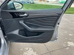 2022 Jetta Thumbnail 19