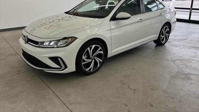 2025 Volkswagen Jetta SEL