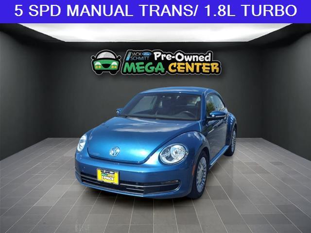 2016 Volkswagen Beetle - $11,989