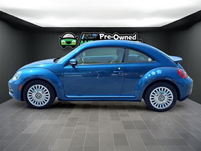 2016 Volkswagen Beetle - $11,989
