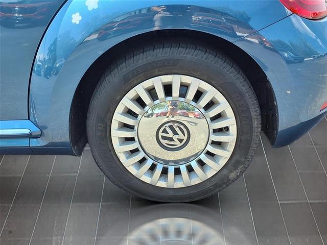 2016 Volkswagen Beetle - $11,989