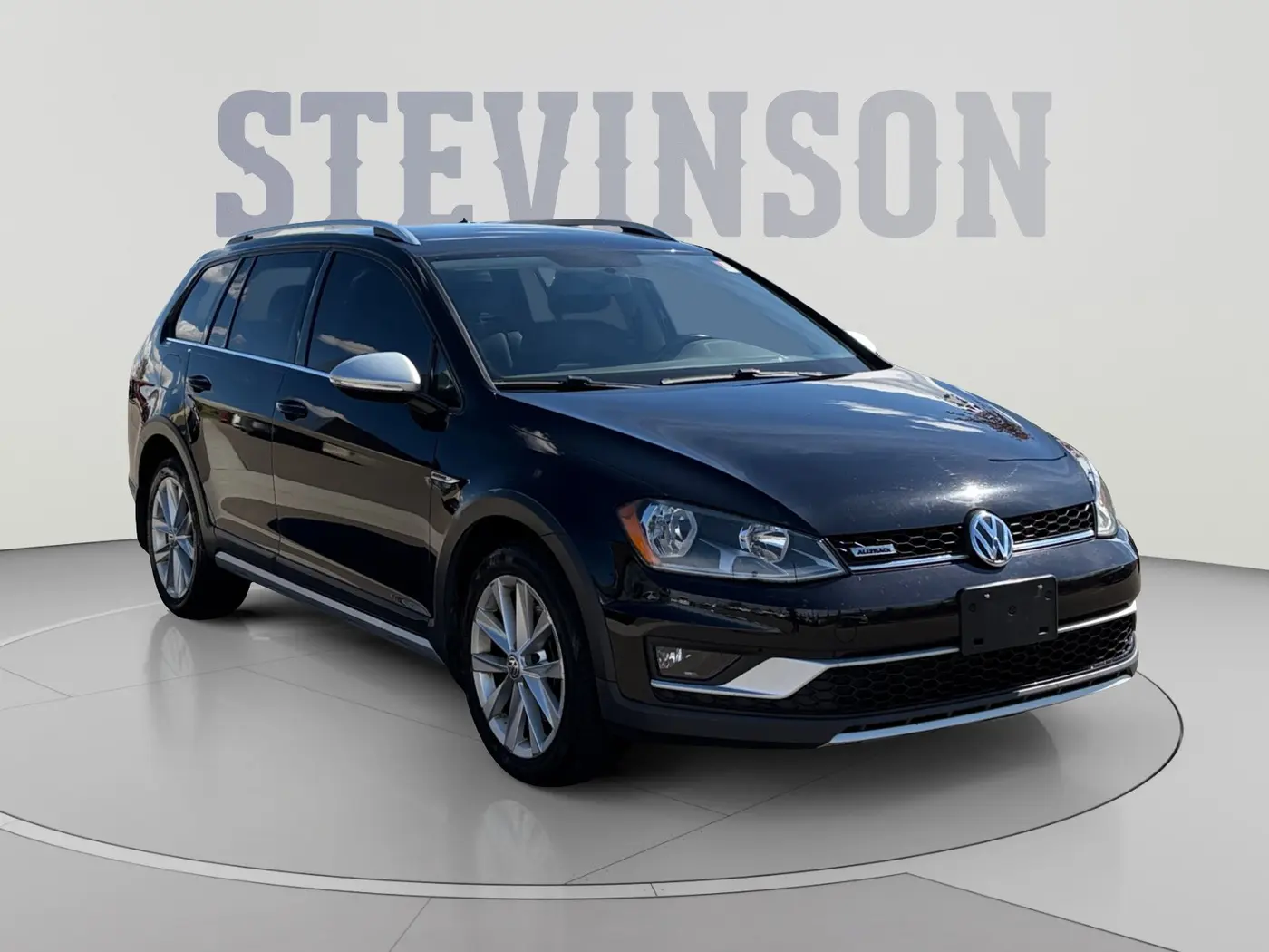 2017 Volkswagen Golf - $13,900
