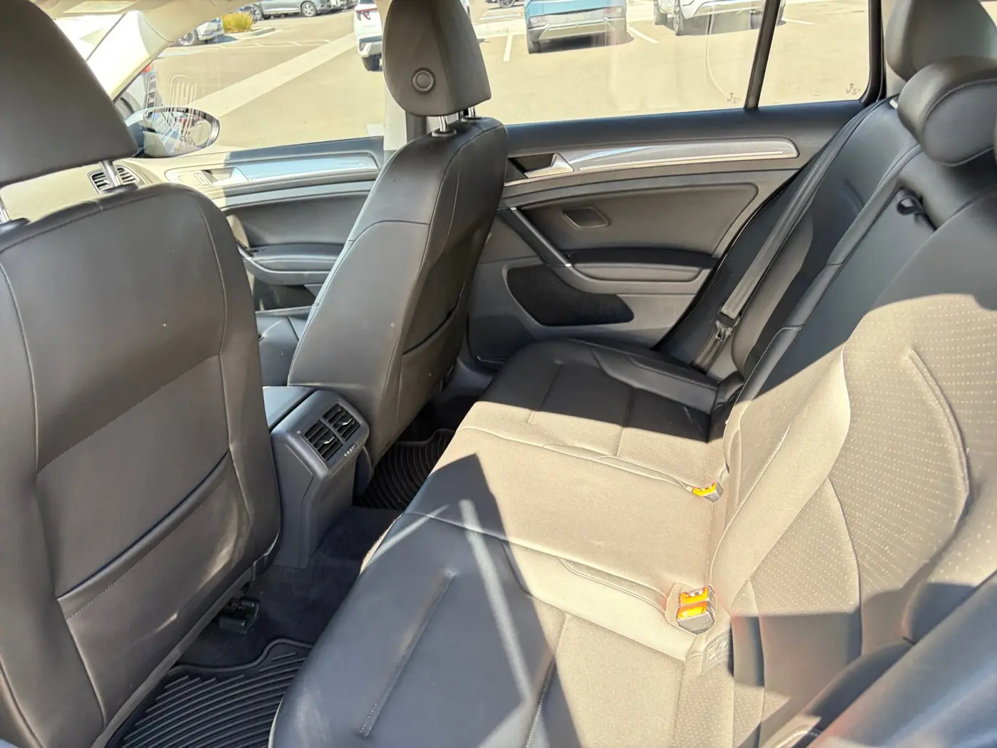 2017 Volkswagen Golf - $13,900