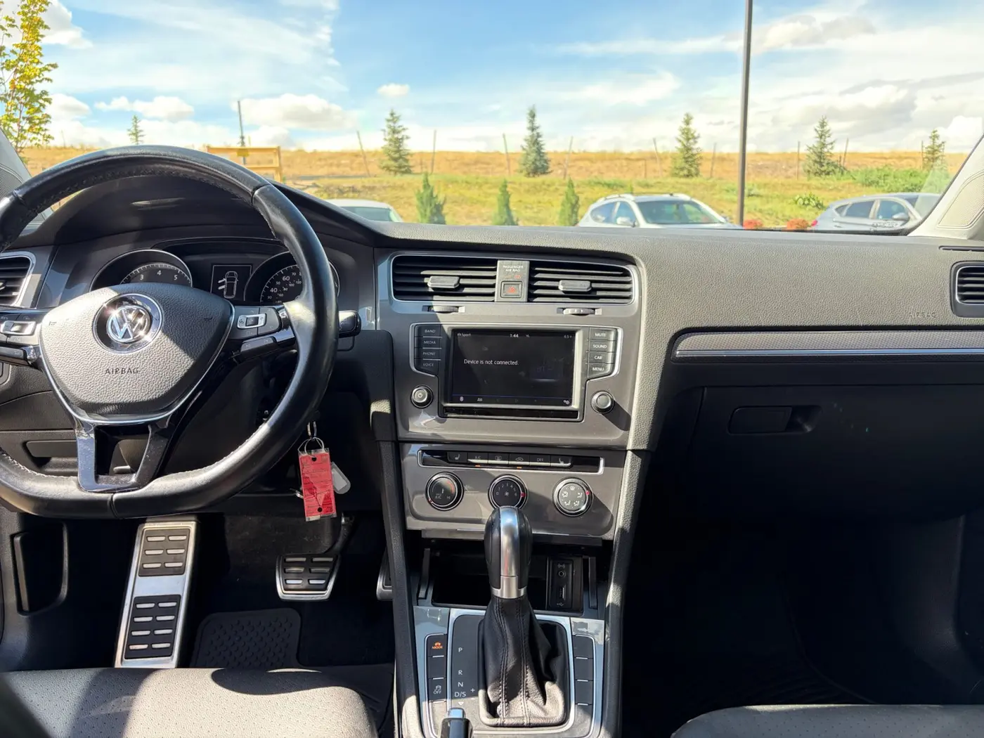 2017 Volkswagen Golf - $13,900
