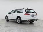 2017 Golf Alltrack Thumbnail 2