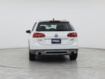 2017 Golf Alltrack Thumbnail 6