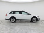 2017 Golf Alltrack Thumbnail 7