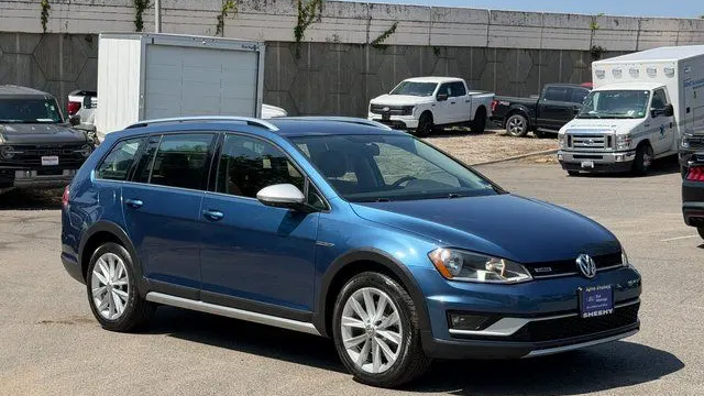 Preowned 2017 Volkswagen Golf Alltrack TSI S 4Motion for Sale