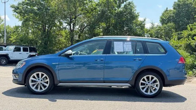 2017 Volkswagen Golf Alltrack TSI S 4Motion