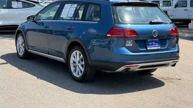 2017 Volkswagen Golf Alltrack TSI S 4Motion