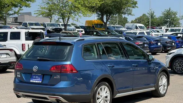 2017 Volkswagen Golf Alltrack TSI S 4Motion