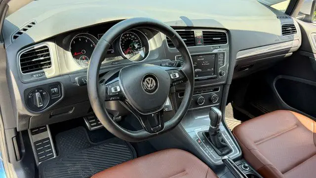 2017 Volkswagen Golf Alltrack TSI S 4Motion